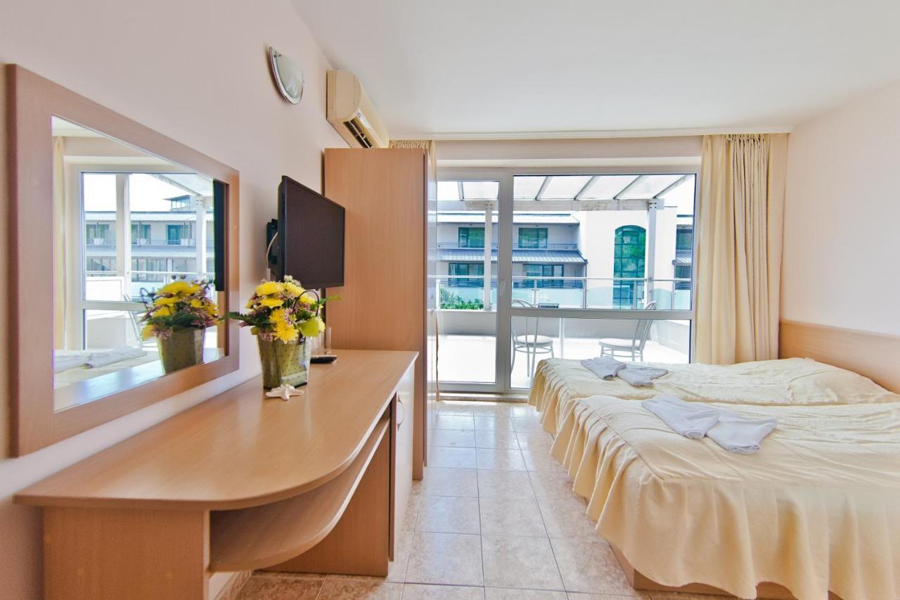 Family Hotel Morska Zvezda Balchik Esterno foto