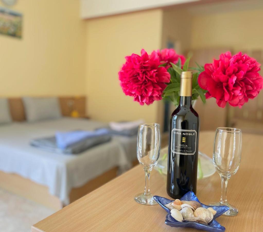 Family Hotel Morska Zvezda Balchik Esterno foto