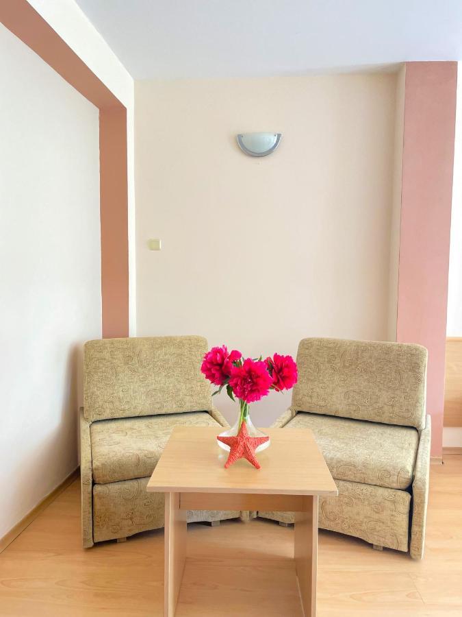 Family Hotel Morska Zvezda Balchik Esterno foto