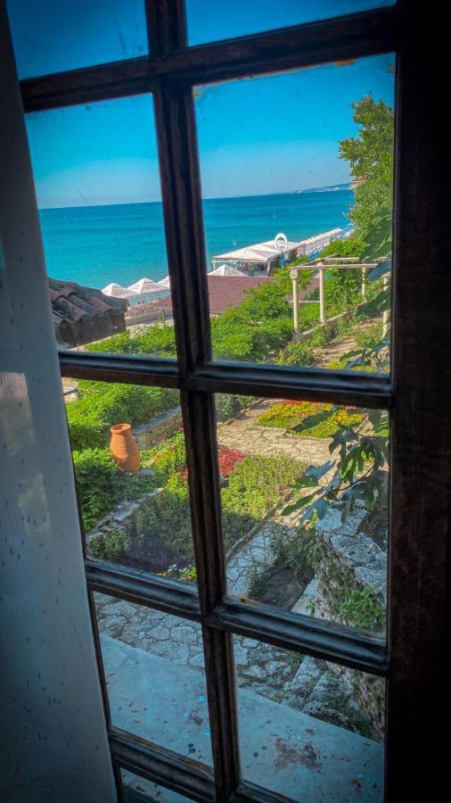 Family Hotel Morska Zvezda Balchik Esterno foto